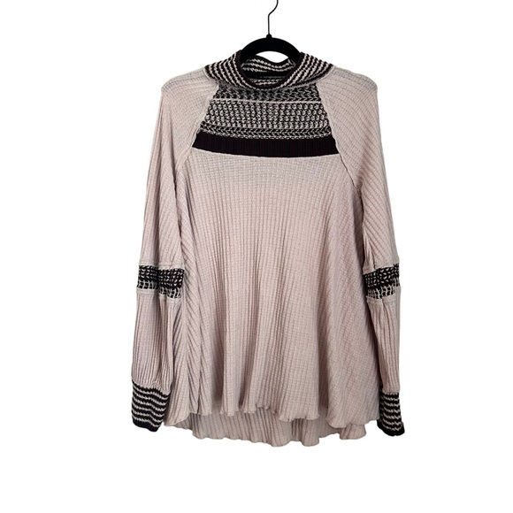 Free People Pink and Black Knit Top - Picture 3 of 12
